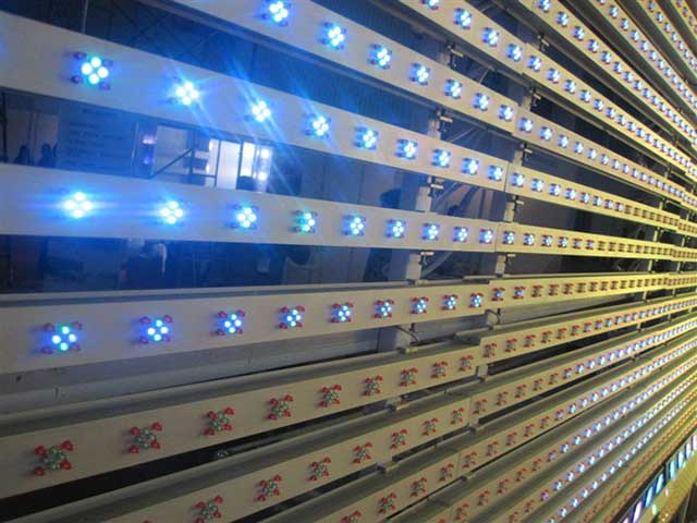 P62.5-led-video-tube-(1)